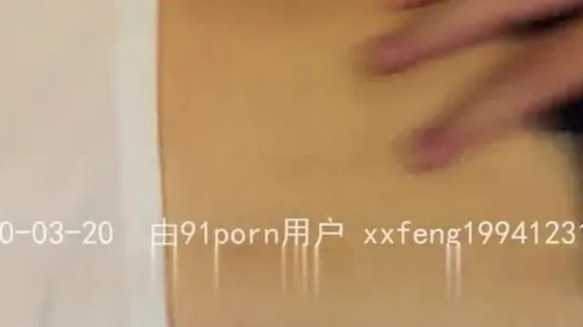 Amiga sexy de piernas largas y medias (Verificación al inicio)