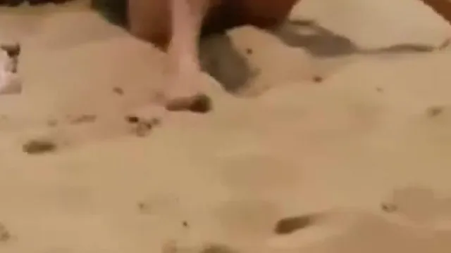 你没发现我躲在角落...
