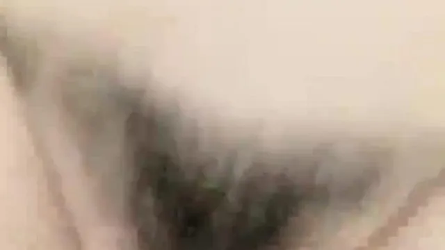 Relacionamento perigoso entre irmão e irmã, quando o desejo sexual bate à porta ~ você tem que deixar seu pau se sentir bem primeiro!