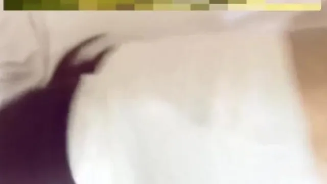 白皙长髮美女被调教得很好~叫她舔哪里就舔哪里!!