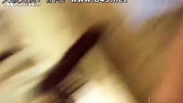 老公不要你是坏蛋有钱人大明哥玩操练瑜伽的出轨骚妻屁股又肥又翘嗲声嗲气