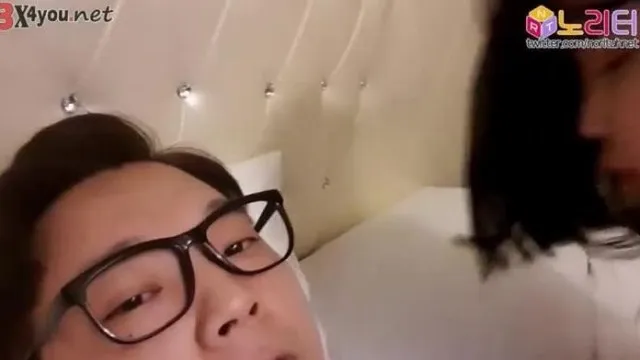 [韩国] 自己直播完再去找隔壁的男主播一起玩~