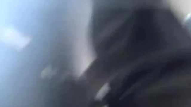 学校教室射女同学一头发被发现后落荒而逃