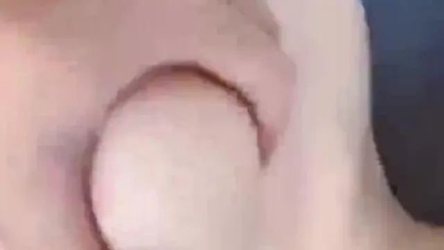 La sexy tetona Yaoer baila provocativamente