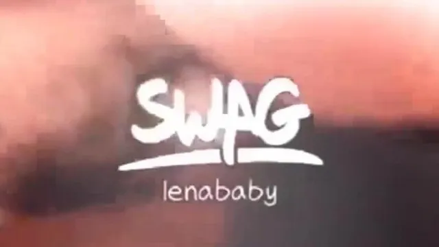 J'ai couché avec mon ex-petit-ami sans préservatif et j'ai montré mon visage. J'aime aussi comparer l'humidité avec celle de mon ex et de celle actuelle.