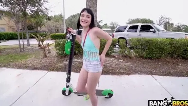 BangBus Nala Nova Aspiring Model Fucks for the Job