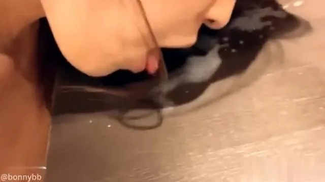 淫荡清洁员到府裸体清洁