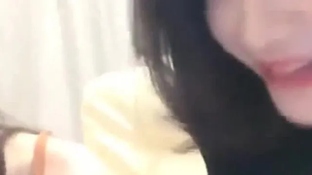 极品粉嫩主播艾薇儿电动懒扩阴器自慰秀