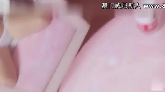 В сеть попало платное VIP-видео знаменитости из Weibo храма Сяо Бэйфан