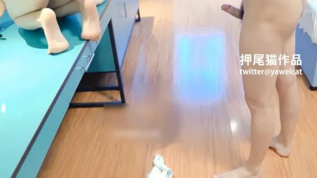 网红少女押尾猫2019最新性爱欲望系列-情趣狗链内衣调教 扒开内内翘美臀后入啪啪 无套操嫩逼