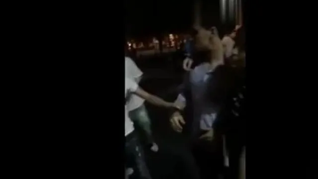 成都九眼桥河边门事件