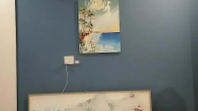 看美女灿笑得替男生口交技术纯熟仿佛a片女优的动作吹得他不要不要
