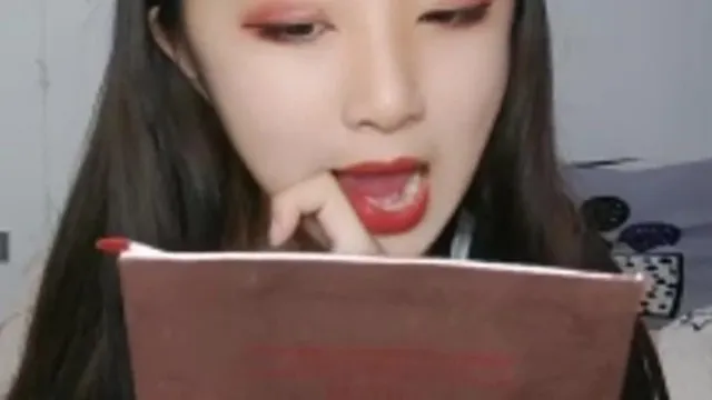 长得好看身材又好，这样的少女我可以干一整年！