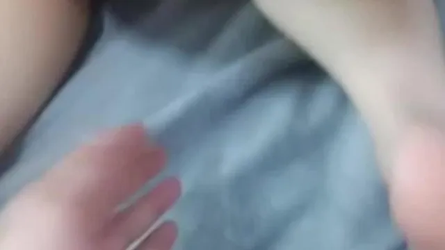 纹身精瘦小哥约艹自己短发气质小表妹,爆艹半小时,结束满头大汗