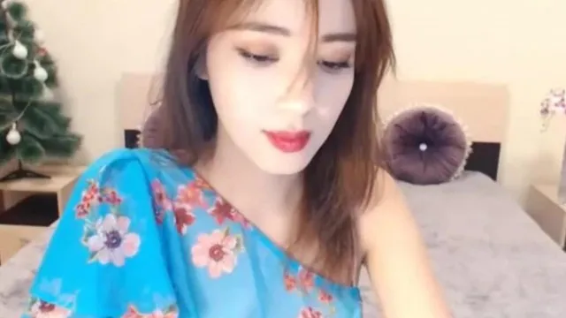 神正!皮肤白皙身材又好性感女主播随便诱惑都可以让肉棒硬梆梆-10
