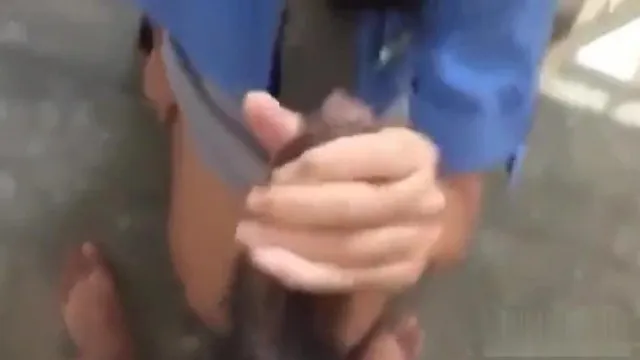学生小情侣课件休息楼梯间偷偷来