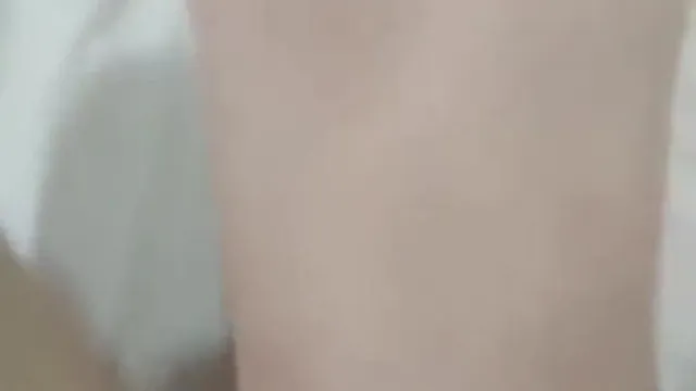 Mi novia de pechos grandes lo quiere pero no aguanta más y grita que ya no puede más