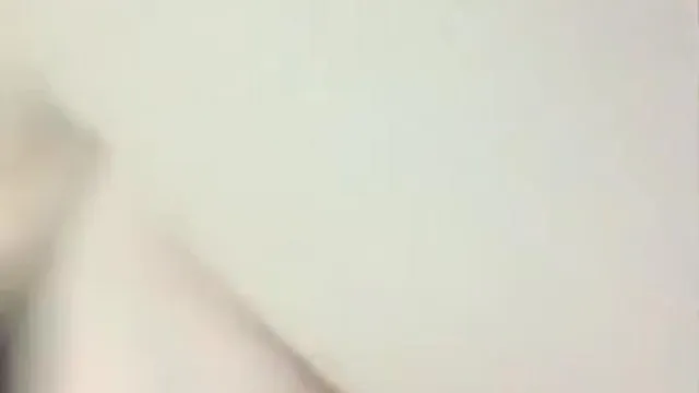 完美身材主播情趣漏奶装丁字裤诱惑大白奶子拨开内裤漏出粉嫩逼逼诱人