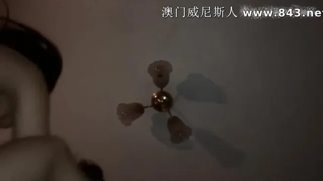细长鸡巴快速抽插刚刮完逼毛的漂亮小媳妇出白浆