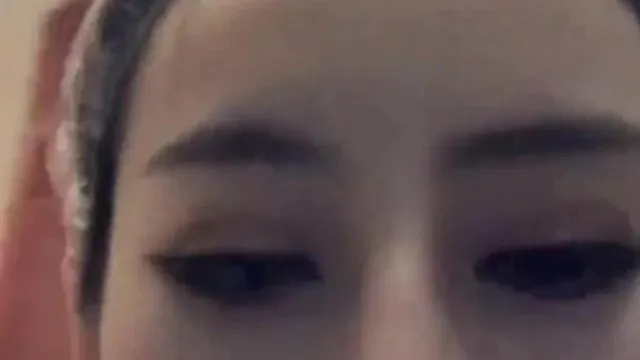 花椒女神 曼曼与这几天刷了很多礼物的大肚腩中年大叔酒店约炮 话说我真羡慕大叔有钱