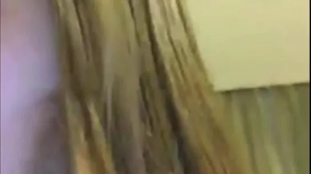 昨晚又有几百号人围观美女主播诺儿夫妻直播啪啪