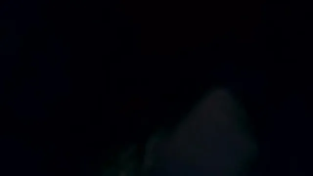 A garota mais vigorosa The Enchanting Queen Vixen não é apenas bonita, mas também corajosa, ela pode transar com ela ao ar livre no meio da noite ~
