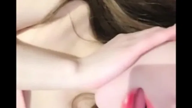 Micro-stripping também é muito sexy e adorável ~ Se você me der um foguete, eu te levarei para o céu!