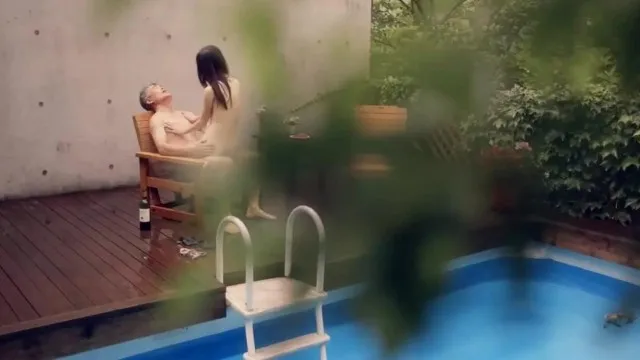 Diario de sexo de una esposa coqueta, ser follada por una polla la hace sentir genial y sus grandes pechos tiemblan ~