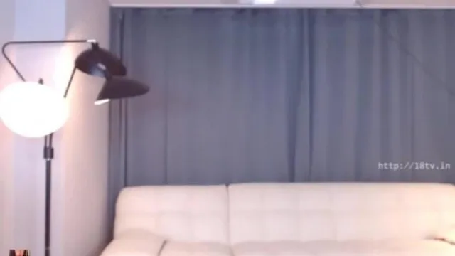 A âncora gostosa revela sua carreira profunda ~ Deite na cama e converse com você ~