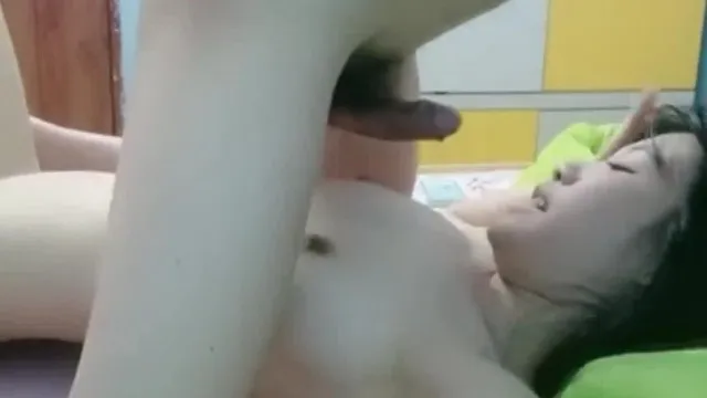 Sister is the Devil es una chica delicada y linda que fue entrenada por su novio para convertirse en una chica lujuriosa. Tiene una gran figura y una cara linda~.