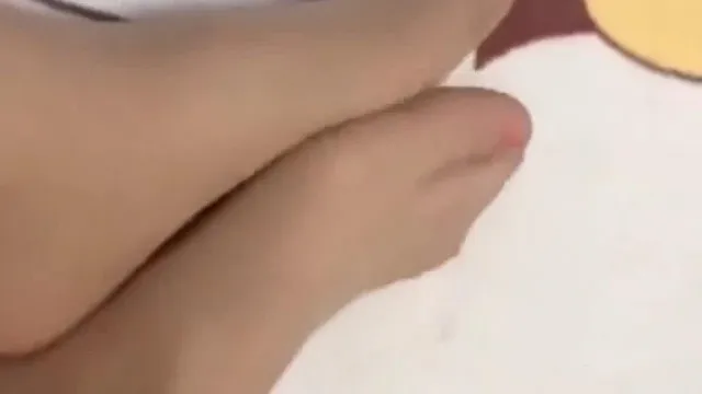 推特反差婊子~北京銀行孫瀅心最新露出影片~