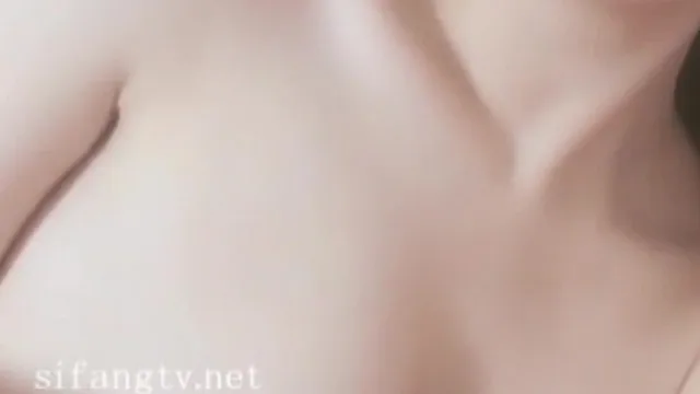 留英妹妹Moolan性爱私拍流出~被外籍男友扛腿猛操白嫩好身材一次放送！