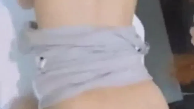 一起开房、一起啪啪啪！一起在户外浴缸玩穴穴～