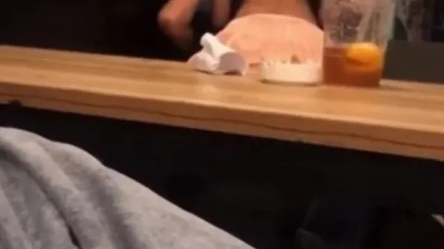 把你的头埋进我的奶中~有没有妈妈的感觉~