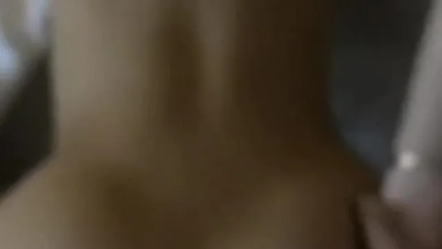 女友的屁屁动得好厉害~最爱趴着往上撞我的屌~!!