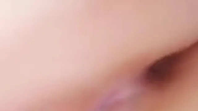 零零后为学费直播粉红奶头凹陷粉红小逼一条缝还没开发过