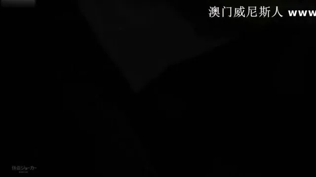 KTV包间把仰慕已久的美女同事灌醉了终于让我看到了她神秘的鲍鱼
