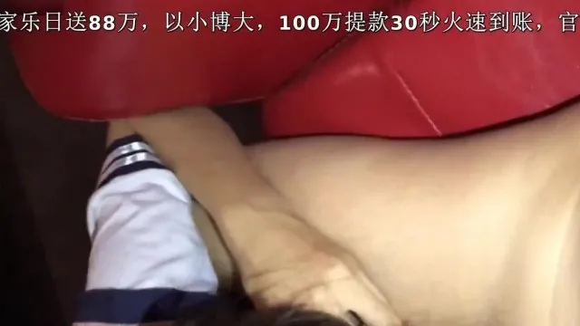 高三小女友做爱疯狂玩刺激 学生装水手服吊带黑丝跪舔J8 沙发女上位啪啪猛摇 无套插入 高清1080P原版无水印