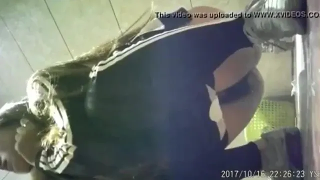 Bilan 2017 du tournage secret et du voyeurisme dans les toilettes des femmes d'un hôtel-club national KTV Épisode 20