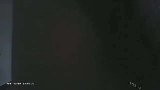硬屌勐男宾馆大战人瘦奶大性感美女拿着手机边拍边干连搞了她2炮大奶子抖的厉害爱不释手1080P原版