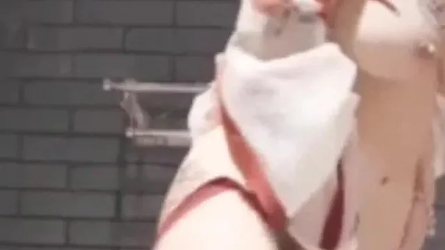 极品爆乳女神完具少女VIP定制版~双跳蛋呻吟女神