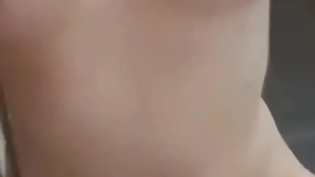 小母狗扮空姐上位浪插~不够爽就同时自己抠~