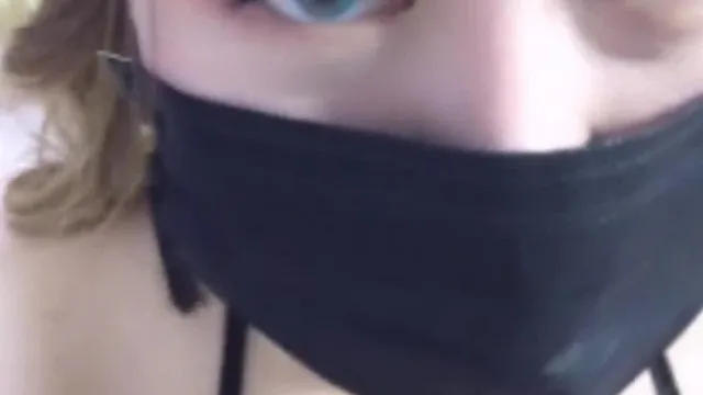 豹纹内衣无法挡住的巨乳!!正妹轻抠已经痒痒的奶头~