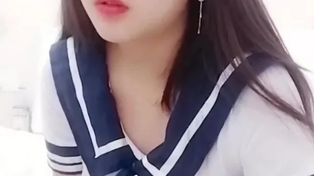 肉肉身材 实习幼师合与租舍友啪啪 学生制服 上位抽插