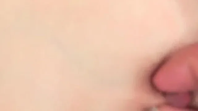 Vidéo de sexe en Chine continentale Sexe passionné et fou sur le lit dans diverses positions
