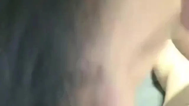 極品禦姐【櫻桃有點鹽】和第三者男人搞婚外情，小騷逼的嘴拿來操口活很好，自慰一番等砲友來操爽爽！