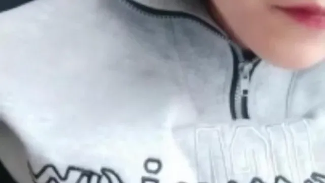 短发妹妹的自慰人生~没有男友只好自己玩自己拍~