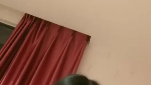 学妹别走 新人双马尾长相清纯妹子啪啪，带项圈跪地爬行 猛操掰穴