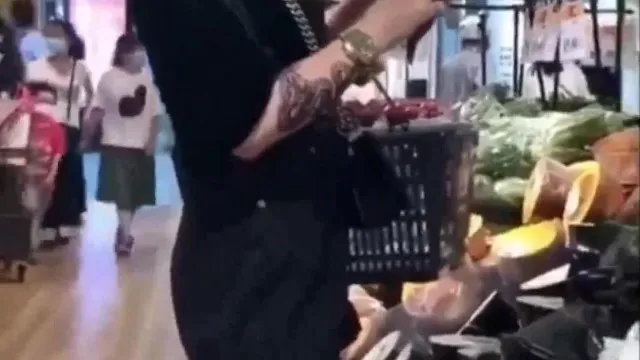 [短视频区] 谁够大
