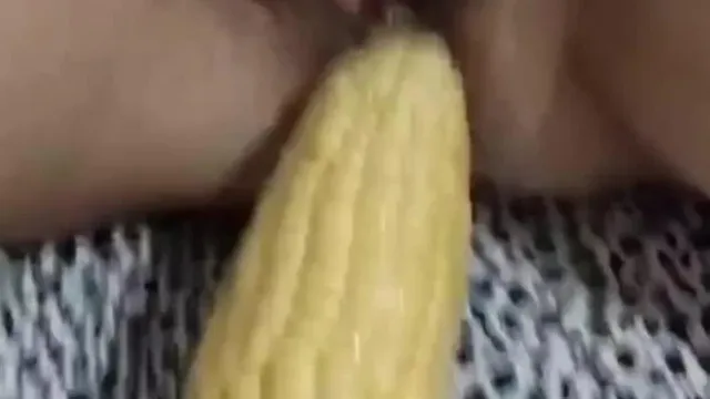 [Zone vidéo courte] La grosse chatte de sa femme